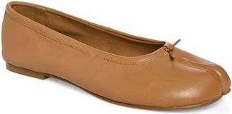 Steve Madden Calico Split Toe Ballet Flat in Tan Leather at Nordstrom, Size 10