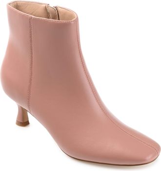Journee Collection Women & apos;s Kelssa Medium and Wide Width Booties