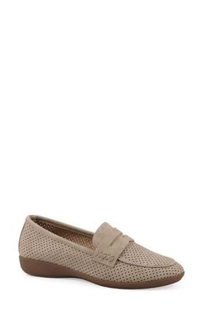 White Mountain Samson Loafer in Natural/Nubuck at Nordstrom Rack, Size 9.5