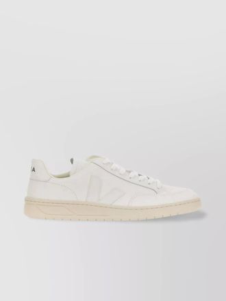 Veja v-12 sneakers low-top perforated silhouette