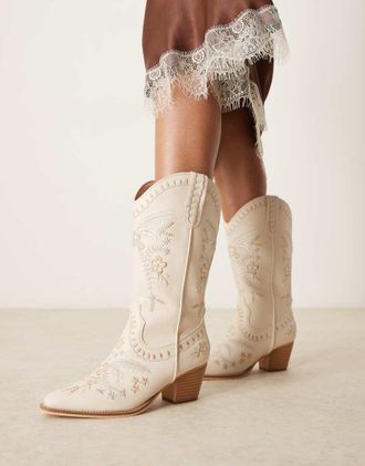 Glamorous Stivali stile western al ginocchio color crema ricamati-Bianco