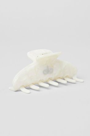 Alo | 90s Claw Clip in White Pearl
