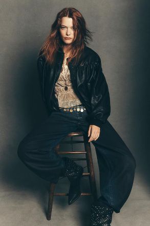 Pilcro High-Rise Balloon Jeans