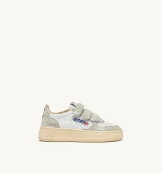 Autry MEDALIST KIDSTRIPES LOW SNEAKERS IN WHITE LEATHER AND SILVER LAMINATED SUEDE