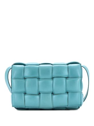 Bottega Veneta Cassette Padded Maxi Intrecciato Leather Small crossbody bag - Blu