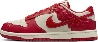 Nike (WMNS) Nike Dunk Low Red Roses HF1986-100