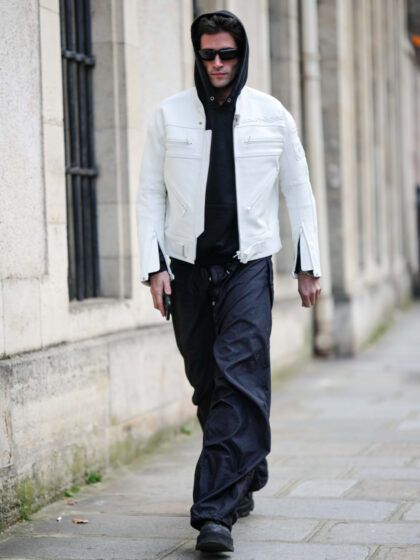 Vivresti sempre in felpa? 6 idee cool per abbinarla con stile