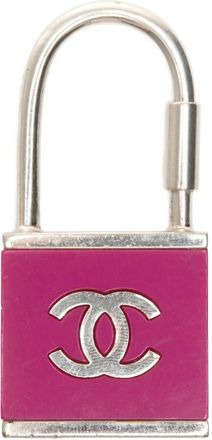 Chanel 2002 Interlocking CC padlock keyring - Zilver