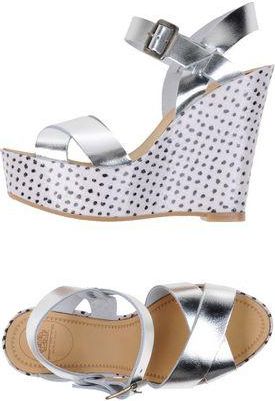 Fornarina SCHUHE - Sandalen auf YOOX.COM