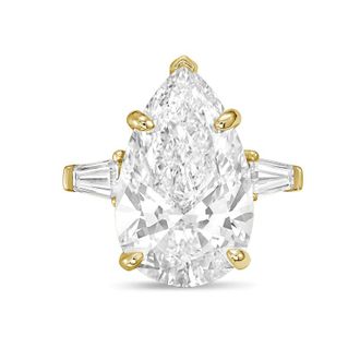 Diana M. Jewels 18kt yellow gold 12ct lab grown pear diamond ring with baguettes on the sides