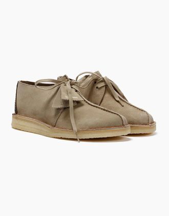 Clarks Mens Clarks Originals Desert Trek Suede Mens Sand Shoes - Cream - Size: 11