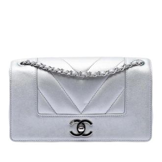 Chanel Pre-owned Chevron Quilted Crossbody Bag - Dames - Vintage Schoudertas - Grijs - ONE Size - Leer - Vintage