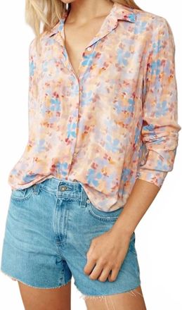 Bella Dahl Clean Front Hipster Shirt In Solstice Bloom Print