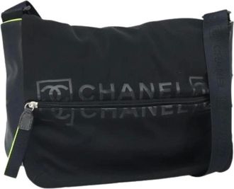 Chanel Pre-owned Cross Body Bags, female, Black, Size: ONE SIZE Pre-owned Vintage Nylon Shoulder Bag