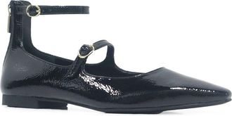 Kenneth Cole Nolita Flat