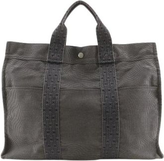 Herm&egrave;s Pre-owned Tote Bags, male, Gray, Size: ONE SIZE Pre-owned Herline MM Nylon Canvas Tote Bag