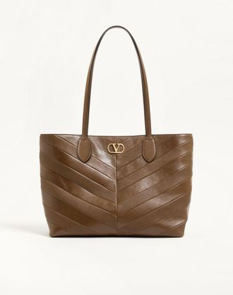 Valentino Garavani Valentino Garavani Jean Medium Shopping Bag in Nappa with Chevron Motif Woman TUNDRA UNI