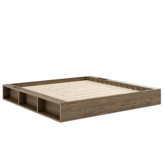 Karup Design Ziggy Bettgestell mit Lattenrost und Aufbewahrung, 180 x 200 cm, Kiefer carobbraun lackiert
