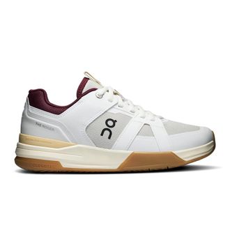 On THE ROGER Clubhouse Pro