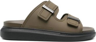 Alexander McQueen Sandali con logo inciso - Verde