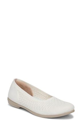 Life Stride Khloe Knit Ballet Flat in Sugar at Nordstrom, Size 9.5