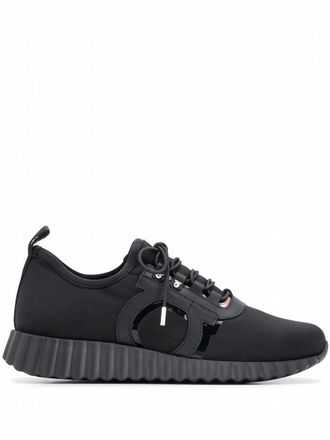 Ferragamo Womens Gancini Low Top Sneakers In Black