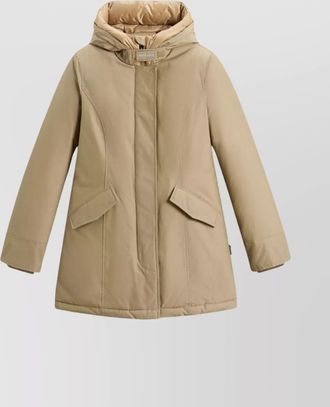 Woolrich insulated parka with hood and pockets