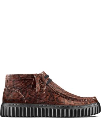 Clarks snake print torhill hi lace-up shoes - Marrone