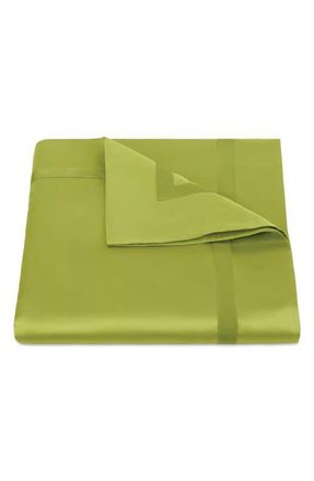 Matouk Nocturne Duvet Cover in Grass at Nordstrom, Size King