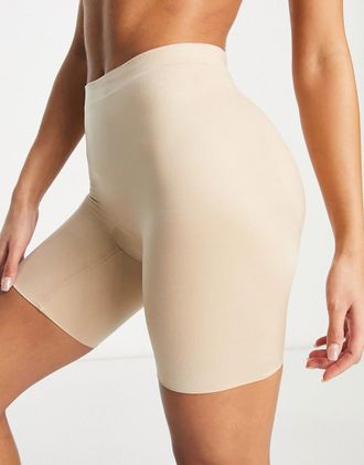 Spanx Suit Your Fancy Butt Enhancer - Figurformende Push-up-Shorts in Natural Glam-Neutral