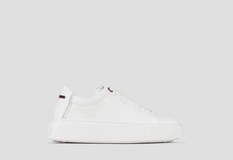 Alexander Smith London Woman in white tumbled leather