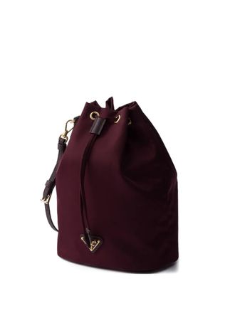 Prada drawstring metal-logo bucket bag - Red
