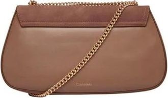 Calvin Klein Bolso de Hombro con Cadena - Bags - Mujer - Marr&oacute;n - ONE SIZE