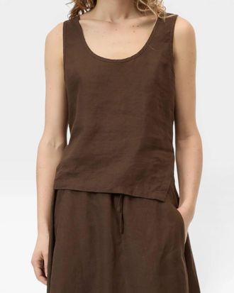 Closed Linen Tank Top In Maple Brown