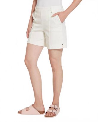 Lyss&eacute; Amanda Short In Off White