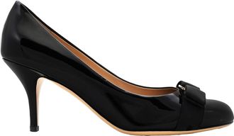 Ferragamo Ladies Vara Bow Pump in Black, Size 10.5 B