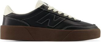 New Balance Unisex 750 en Negro/Beige, Cuero, Talla 37.5