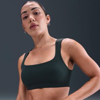Nike Womens Zenvy Light-Support Lightly Lined Sports Bra in Green | HQ3956-390