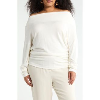 Renee C Brushed Knit Long Sleeve Top in Ivory at Nordstrom Rack, Size 3X