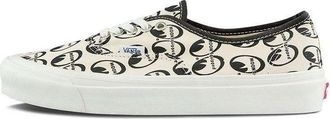 Vans Mooneyes x Authentic 44 DX Anaheim Factory - White VN0A5KX4AVP