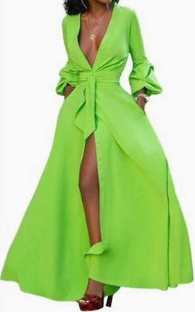 Lovely Makeup Its The Slit In My Curvy Dress In Green