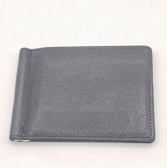 Louis Vuitton Black Taiga Leather Card Wallet (Pre-Owned)