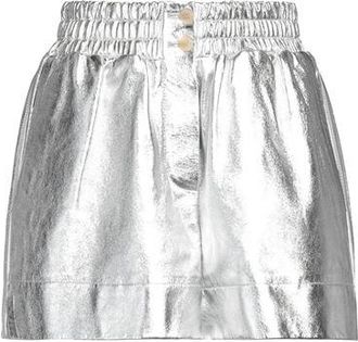 Loewe BOTTOMWEAR - Shorts & Bermuda Shorts sur YOOX.COM