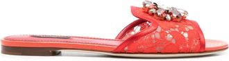 Dolce & Gabbana Sandali slides con spilla - Rosso