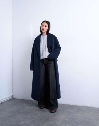 Topshop Cappotto in misto lana spazzolato blu navy con 3 bottoni