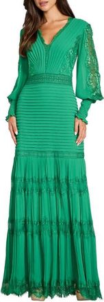 Tadashi Shoji Pintuck Detail Long Sleeve Gown in Gucci Green at Nordstrom, Size 18