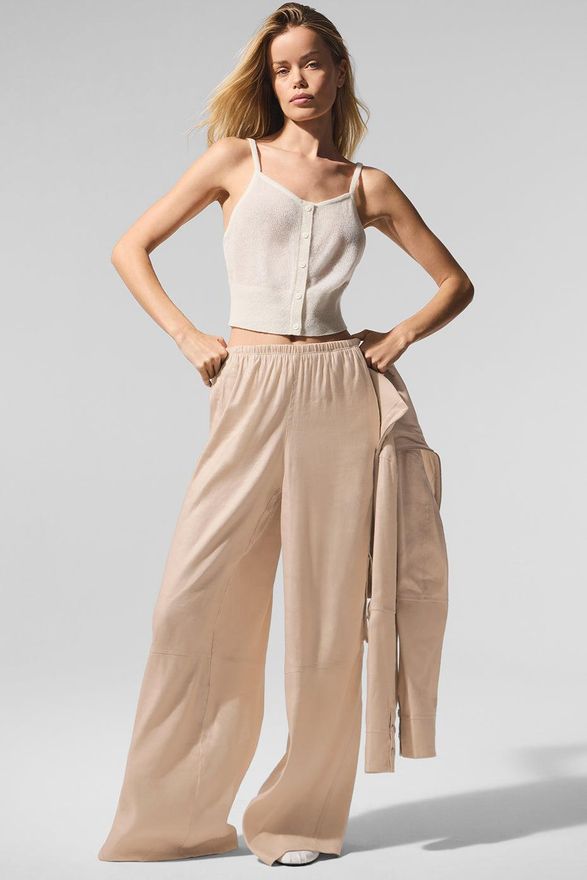 | Linen Getaway Cargo Wide Leg Pants in Macadamia Beige, Size: Medium