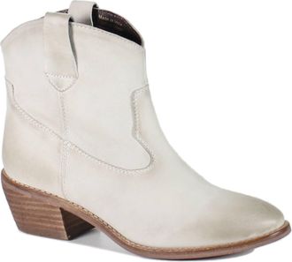 Diba Womens Outta Town Boot In Off White