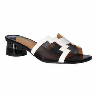 J. Rene&eacute; Womens Amorra Sandals In Black/white