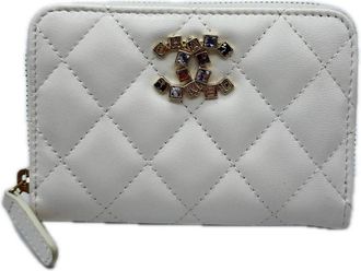Chanel Matelasse White Leather Coin Purse/Coin Case (Pre-Owned)